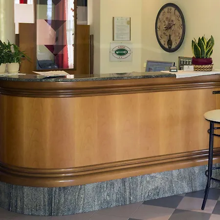 Europa Hotel 2*